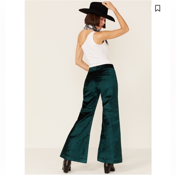 Free People Pants - Free People Walk With You Velvet Flare Pants Emerald Green 70s Boho, Size 0